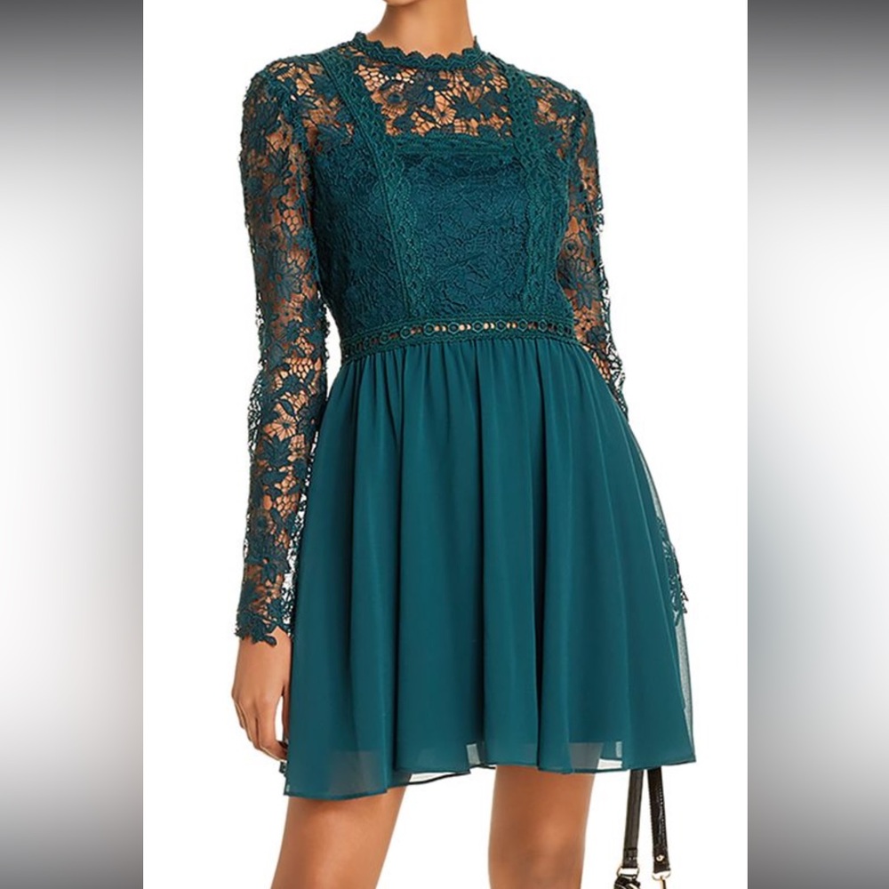 NWT - Aqua Women's Lace-Bodice Fit-And-Flare Dress (L, Dark Emerald Green)